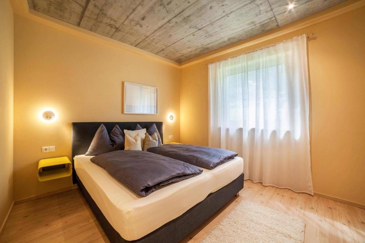 Apartment Das Eckige Cermes Bagian luar foto